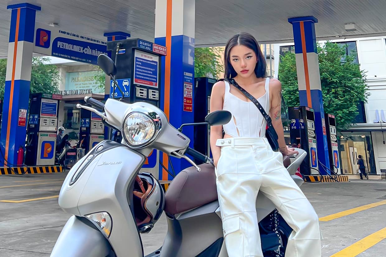 review-janus-mau-moi-phien-ban-dac-biet-2023