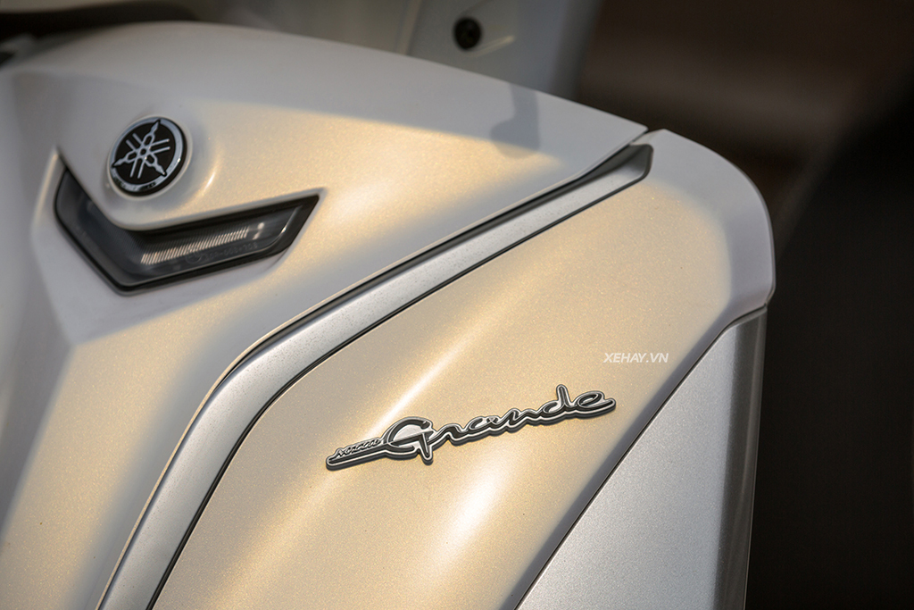 yamaha-grande-dac-biet-mau-trang 