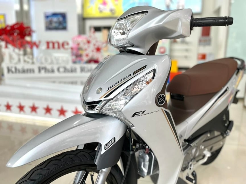 yamaha-jupiter-finn-cao-cap-mau-trang