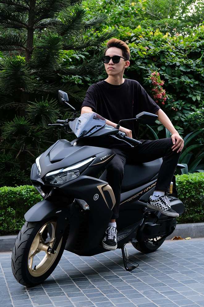 yamaha-nvx-den-mam-dong