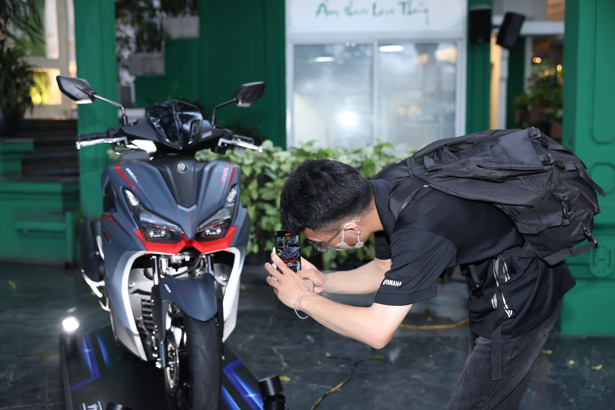 NVX V3 2025 cạnh tranh với Honda Air Blade 160 and Vario 160 với nhiều ưu điểm