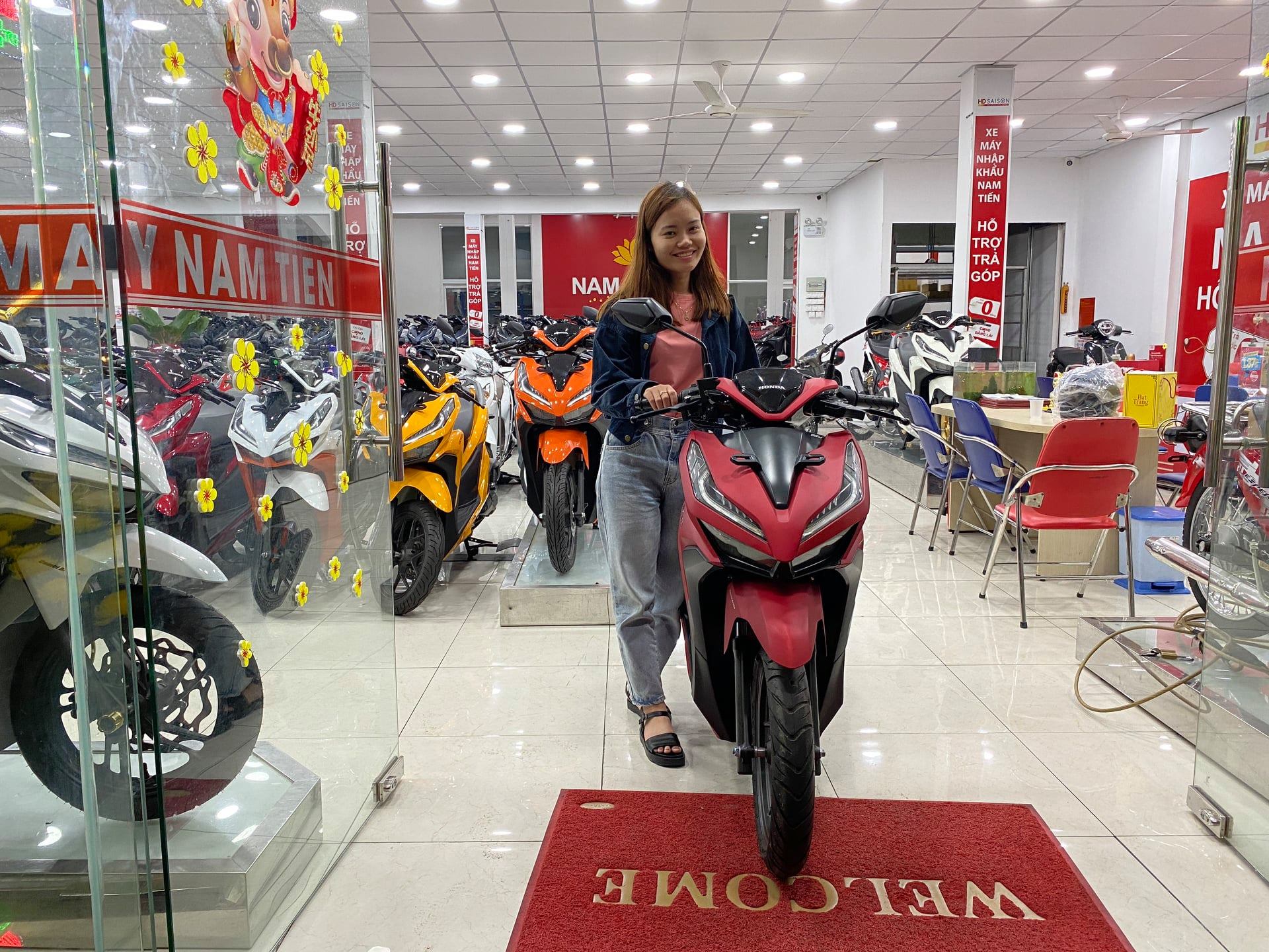 Mua xe máy honda trả góp tại Hóc Môn